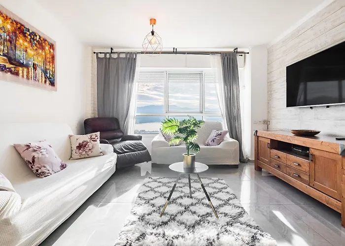 Spaciousapt-Topview-Freeparking-Perfectforfamilies